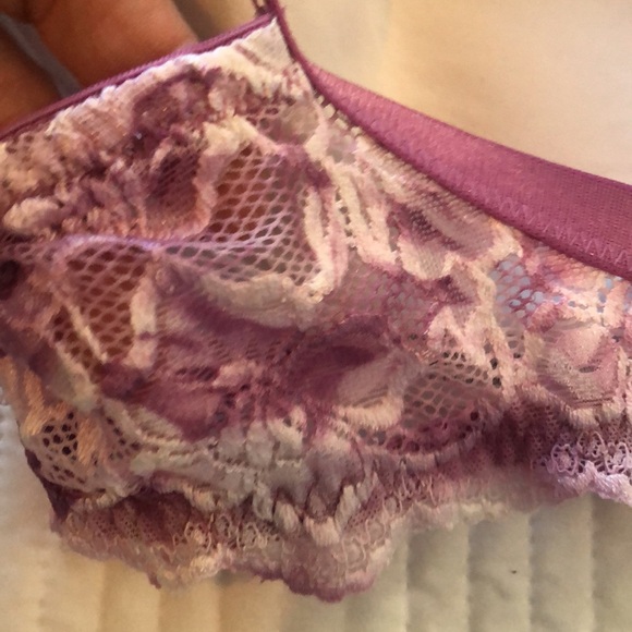 Delicates Bra Size 38DD. White/lavender purple Lace Sexy Whimsical Feminine - Picture 9 of 13